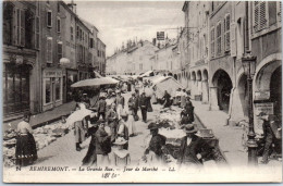 88 REMIREMONT - La Grande Rue Le Jour Du Marche. - Remiremont