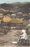 COMORES - Un Village De Comoriens à Madagascar (Ambanourou) - Ed. Chatard  - Comores