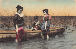 Japan - Japanese Women Fishing - Autres & Non Classés