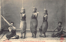 Laos - La Pantomine Laotiene Nag Méo (1ère Figure) - Cliché Raquez 16 - Ed. A. F. Decoly 203 - Laos