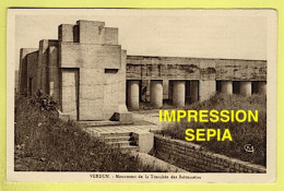 GUERRE 1914-18 / DOUAUMONT-VAUX / MONUMENT DE LA TRANCHÉE DES BAÏONNETTES - Guerre 1914-18