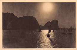 Vietnam - Baie D'Along HA LONG - La Nuit - Retour De Pêche - Ed. Indochine Films & Cinéma 29 - Vietnam