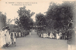 Mali - BAMAKO - Indigènes Se Rendant Au Devant De M. Le Gouverneur Général Merlin - Ed. Mahl 83 - Malí