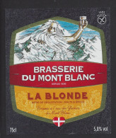 Etiquette De Bière Blonde  -  Brasserie Du Mont Blanc à La Motte Servolex   (73) - Beer