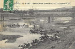 03 MONTLUCON .   SUR LE CHER . PASSERELLE DES NICAUDS  ET PONT DU CHEMIN DE FER - Montlucon