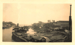 Village Ou Ville Du Vietnam * Commerce Du Bois * éthnique Ethno Ethnic * Photo Ancienne 11.5x7cm - Viêt-Nam