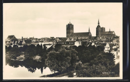 AK Stralsund, Teilansicht Mit Kirche  - Stralsund