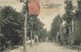 92 - Issy Les Moulineaux - Boulevard Des Montquartiers - Animée - Correspondance - CPA - Oblitération Ronde De 1905 - Vo - Issy Les Moulineaux
