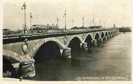33 - Bordeaux - Le Pont De Pierres - Animée - Tramway - CPA - Voir Scans Recto-Verso - Bordeaux