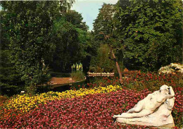 92 - Clichy - Parc Roger Salengro - Statue De Femme Aux Seins Nus - Fleurs - CPM - Voir Scans Recto-Verso - Clichy