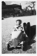 Photo Vintage Paris Snap Shop -enfant Child Voiturette Carting Chien Dog - Andere & Zonder Classificatie