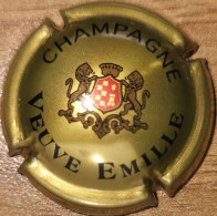 Capsule Champagne VEUVE EMILLE Série 2 - Ecusson, Champagne En Haut, Or Foncé & Noir Nr 06 - Autres & Non Classés