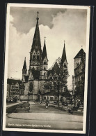 AK Berlin-Charlottenburg, Seitenansicht Der Kaiser-Wilhelm-Gedächtnis-Kirche  - Charlottenburg