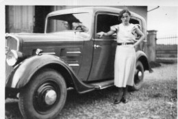 Photo Vintage Paris Snap Shop- Femme Women Car Voiture  - Cars