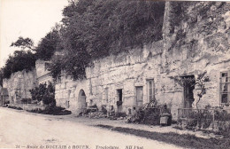 76 -  Seine Maritime -  Route De DUCLAIR A ROUEN - Troglodytes - Duclair