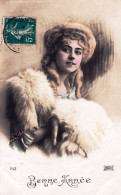 Carte Fantaisie - BONNE ANNEE - Portrait De Femme - New Year