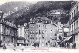 65 - Hautes Pyrenees -  CAUTERETS - Place De La Mairie Et Pauze Vieux - Cauterets