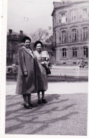 Photo 13.5 X 8.5 - LIMOGES (87 ) La Pose Dans Le Parc - Avril  1951 - Lieux