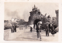 Photo 4.5 X 6.5 - BIARRITZ - Rocher De La Vierge - Aout 1934 - Places