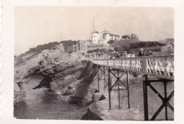 Photo 4.5 X 6.5 - BIARRITZ - Rocher De La Vierge - Aout 1934 - Places
