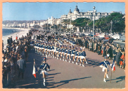 Ppgf/ CPSM Grand Format - ALPES MARITIMES - LES MAJORETTES DE NICE SUR LA PROMENADE DES ANGLAIS - Animation - Other & Unclassified