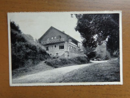 Hastière: Le Chalet Et Son Parking (Chalet Des Grottes) --> Onbeschreven - Hastière