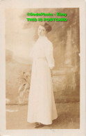 R419270 Woman. Old Photography. Postcard - Monde