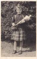 Altes Foto Vintage. Kinder ,Mädchen Zuckertüte . (  B12  ) - Anonyme Personen
