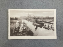 Marken Kinderen In De Wei Carte Postale Postcard - Marken