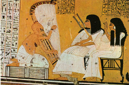 CPM.. DEIR EL MEDINA . TOMB OF NOBLE ANHER-KHAOU 1186 B.C.  LE COUPLE ECOUTANT LE CHANT DU HARPISTE  .  CARTE NON ECRITE - Autres & Non Classés