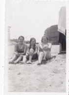 Altes Foto Vintage .Personen-Frauen-Männer-Badestrand. (  B13  ) - Anonymous Persons