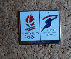 Pin's - Albertville 92 - Parcours De La Flamme Olympique - La Poste - Olympische Spiele