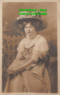 R419464 Woman. Hat. Old Photography. Postcard. 1908 - Monde