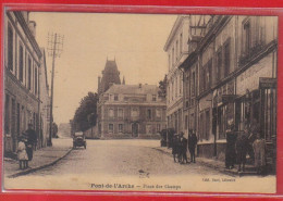 Carte Postale 27. Pont-de-l'Arche  Place Des Champs   Très Beau Plan - Pont-de-l'Arche