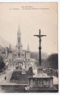 Lourdes - Le Calvaire Breton Et La Basilique - Lourdes