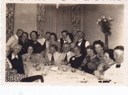 Altes Foto Vintage .Personen-Familie Um 1950. (  B13  ) - Persone Anonimi