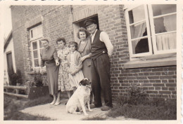 Altes Foto Vintage .Personen-Familie Um 1950. (  B13  ) - Persone Anonimi