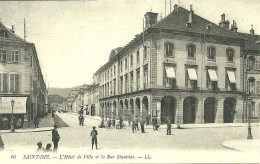 88  SAINT DIE - L' HOTEL DE VILLE ET LA RUE STANISLAS (ref 8840) - Saint Die