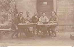 MILITAIRES ET CIVILS CANTINE DU 29 EME REGIMENT DE CHASSEURS A PIED (R.C.P) CARTE PHOTO - Regiments