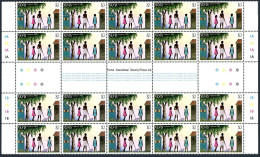 Nevis 189 Gutter Block/20, MNH. Michel 114. Christmas 1983. Youth. - St.Kitts Y Nevis ( 1983-...)