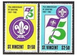 St Vincent 650-651 Gutter,MNH.Michel 637-638. Scouting Year 1982. - St.Vincent (1979-...)