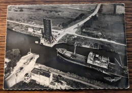 Carte Postale Dentelée Vue Du Ciel : Benouville Pont Pégase - Non Classés