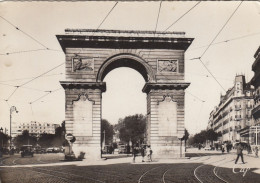 Dijon, La Port Guillaume Et Place Darcy Ngl #G5166 - Autres & Non Classés