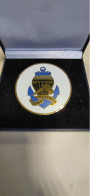 Médaille Du 2 RPIMa Parachutiste Dans Son écrin Neuve - Frankrijk