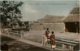 Annam - Hue - Cour Interieure Dans Le Palais - Vietnam