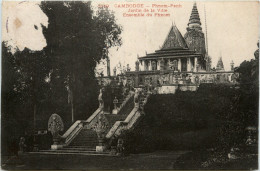 Phnom Penh - Jardin Ensemble Du Phnom - Camboya