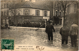 CPA Ivry Chaland De Sauvetage Inondations (1391271) - Ivry Sur Seine