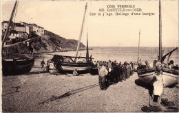 CPA Banyuls-sur-Mer Sur La Plage Hallage D'une Barque (1390277) - Banyuls Sur Mer