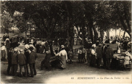 CPA Remiremont Place Du Tertre (1391095) - Autres & Non Classés