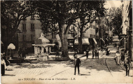 CPA Toulon Place Et Rue De L'intendanxe (1391023) - Toulon